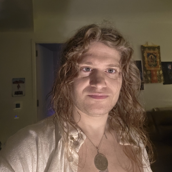 Meet your Posher, Aerith - Picture 6 of 9